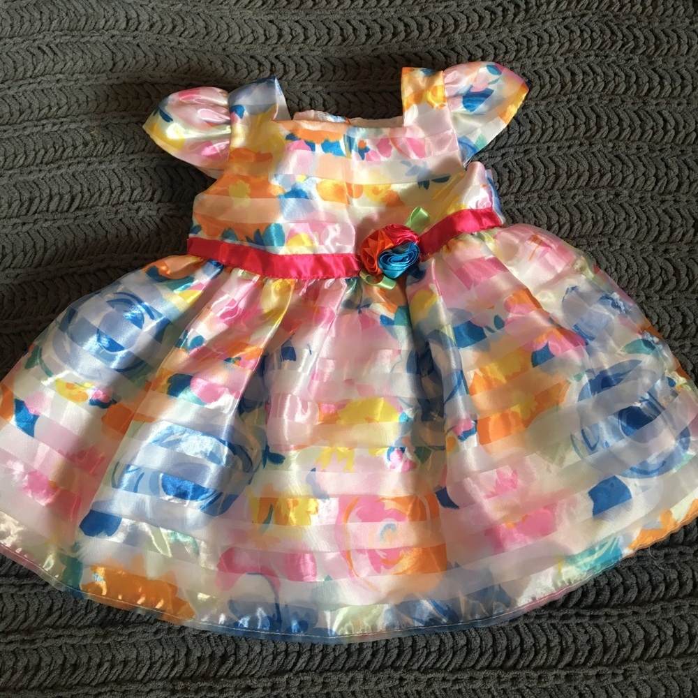 Girl dress. 3-6 months